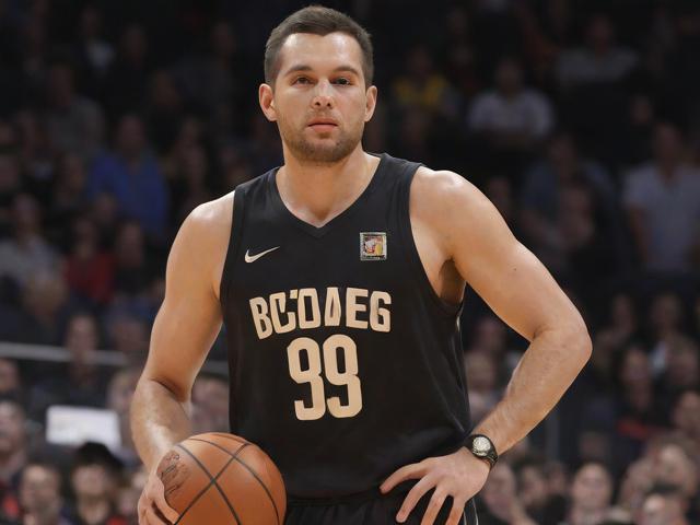 开云体育_ NBA教练如何制定战术方案：战斗的智慧，nba cba教练战术