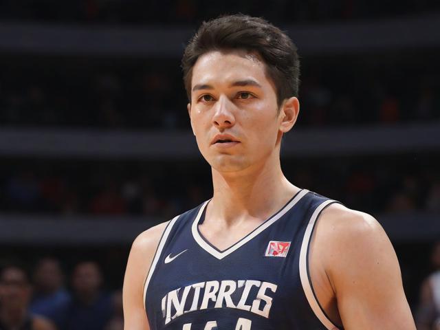 开云体育_ NBA新规：如何影响比赛的节奏与策略？，nba规则变化及影响