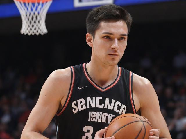 开云体育_ NBA新赛季的球员表现：谁能成为MVP？，nba新赛季开打